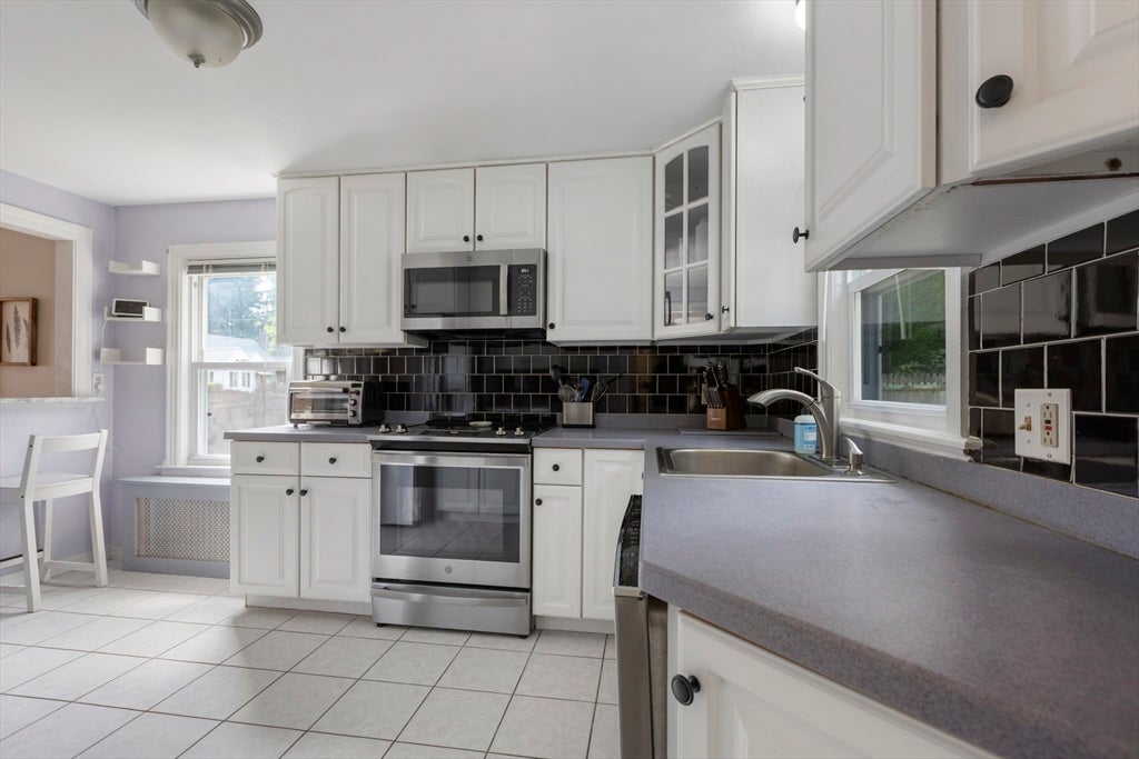 4 Maxdale Rd, Worcester, MA, 4 Maxdale Rd, Worcester, MA Photo #5