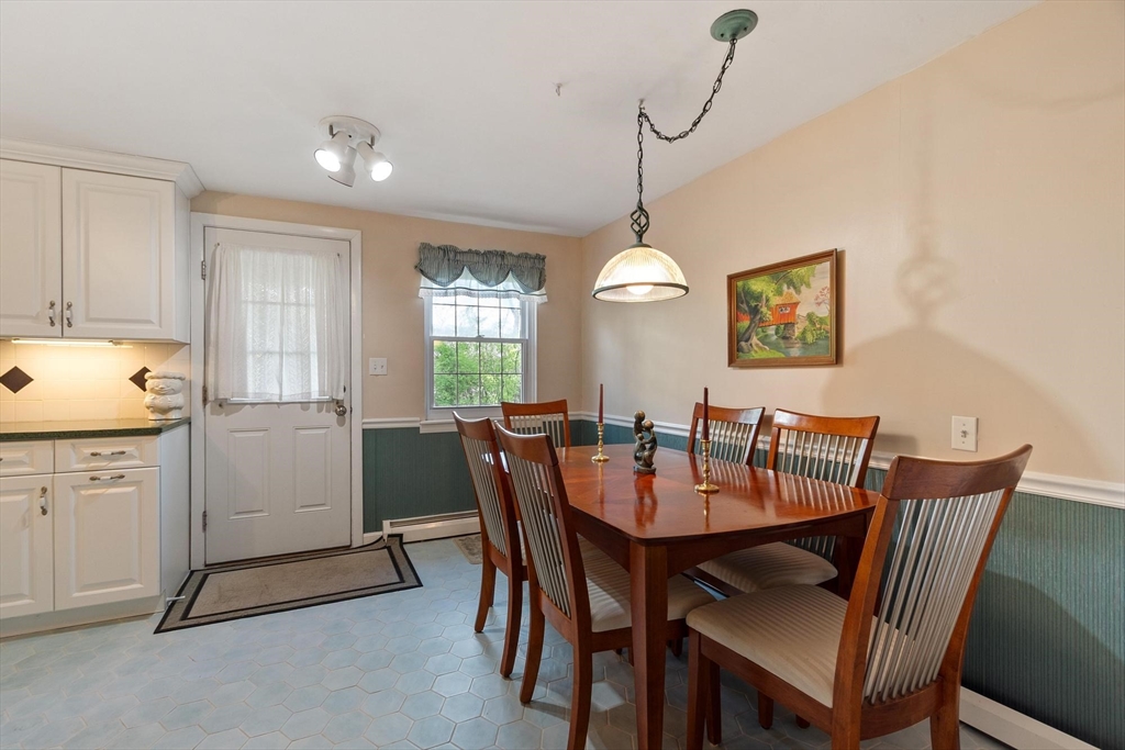 4 Village Green Dr 4