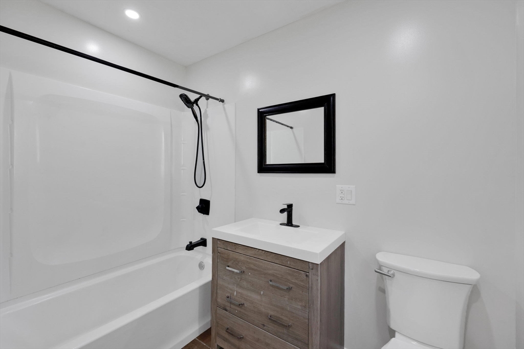 194 Breckenridge St, Palmer, MA Photo #10