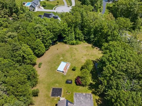 6 Whitetail Run Auburn MA 01501