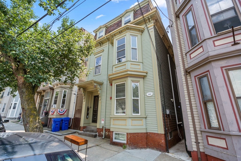 109 Eutaw Street