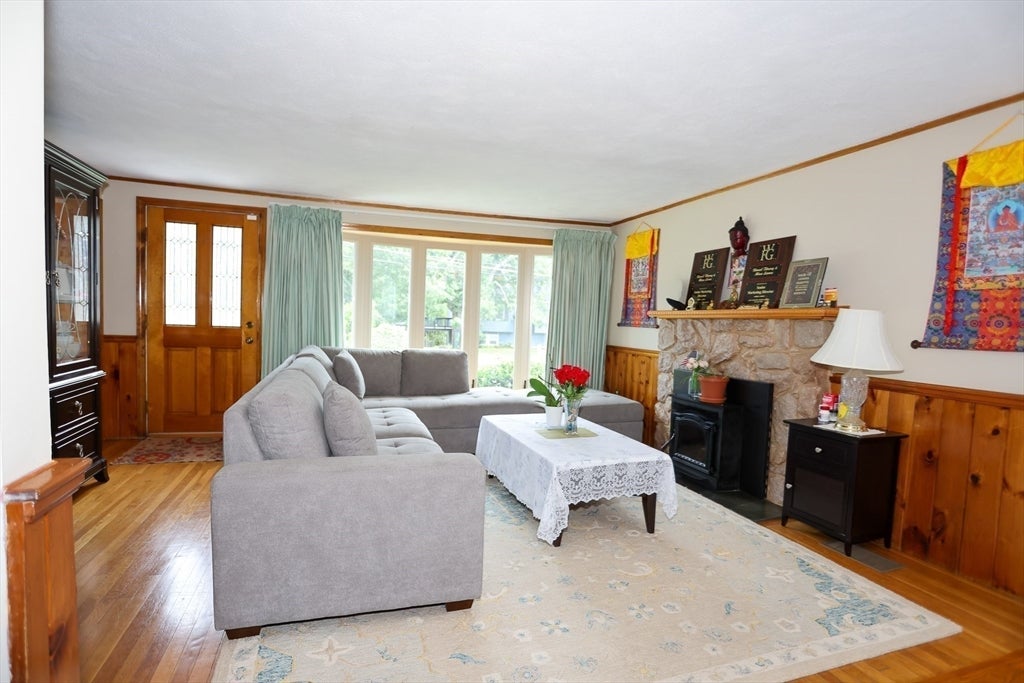 116 Pond St, Billerica, MA Photo #11