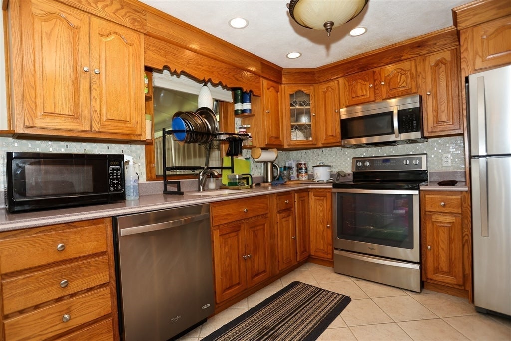 116 Pond St, Billerica, MA Photo #10