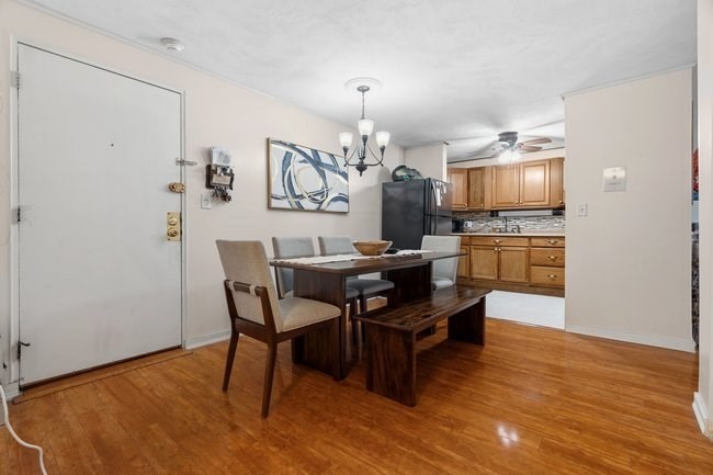 7 Park Ave 25