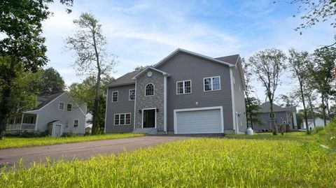 217 Prospect St Auburn MA 01501