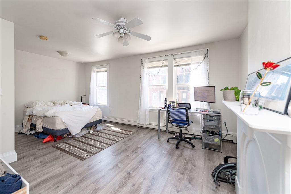 428-432 East Third Street