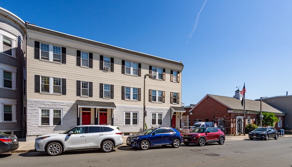 428-432 East Third Street