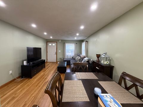 39 Plimpton Ave 39 Norwood MA 02062