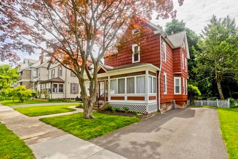 Photo of 86 Sycamore St, Holyoke, MA 01040 (MLS # 73529003)