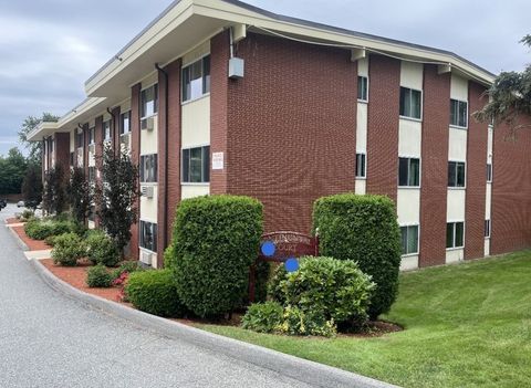 Photo of 74 Beach St #1-1, Woburn, MA 01801 (MLS # 73505638)