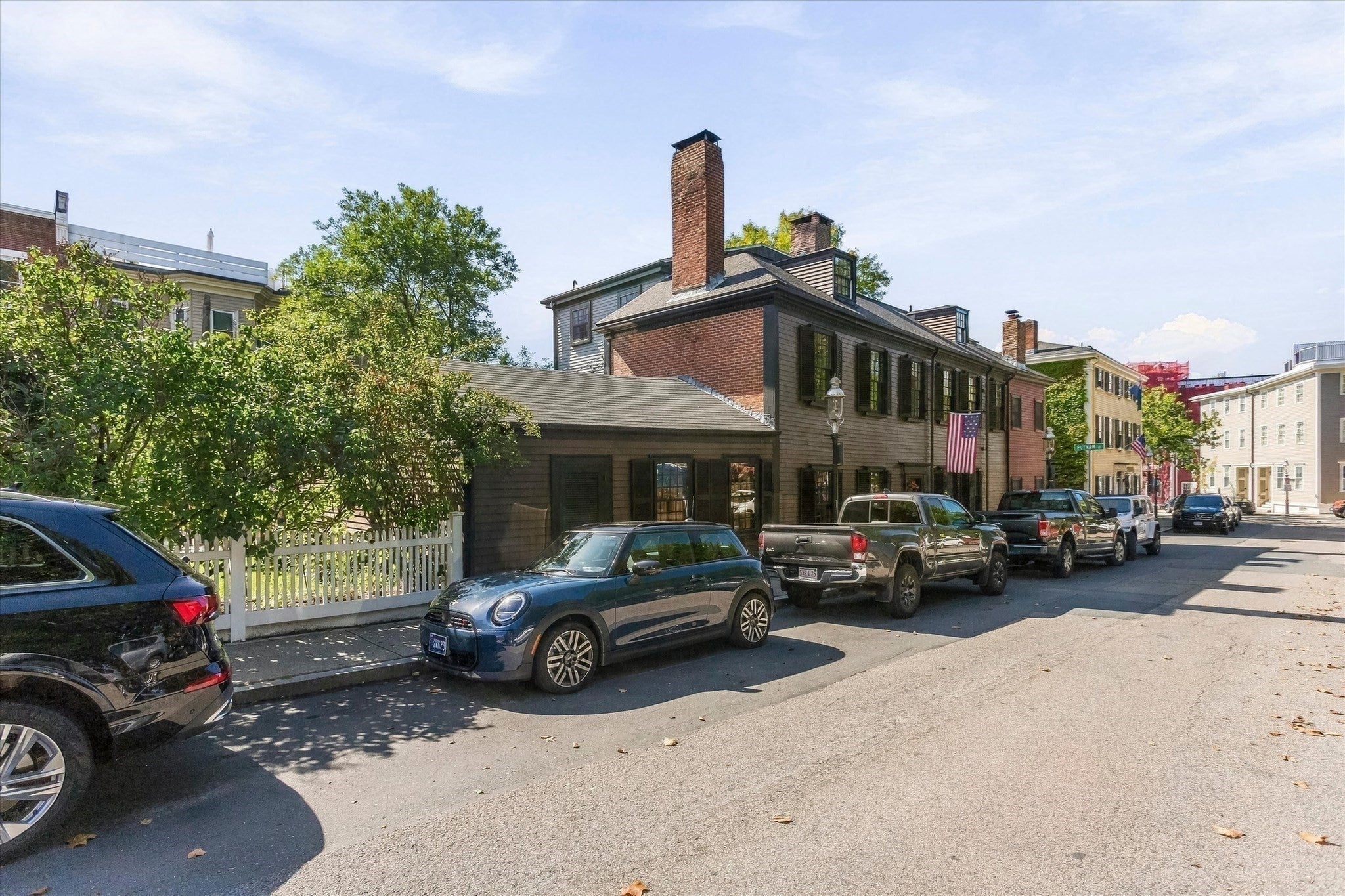 Photo of 16 Common Street, Boston, MA