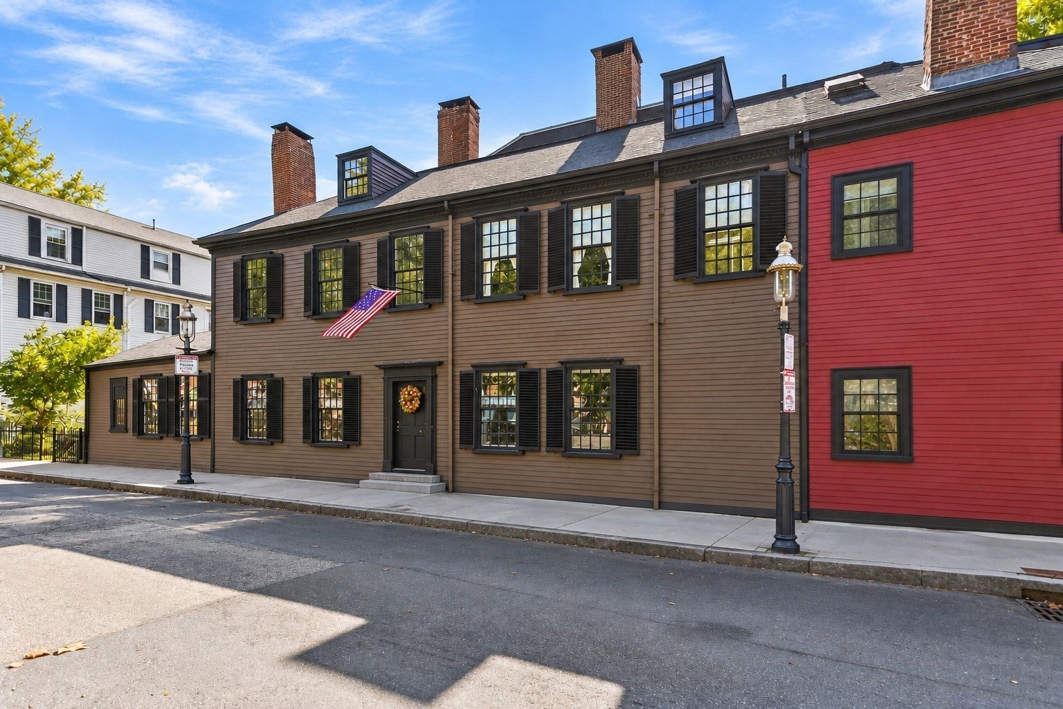 16 Common Street