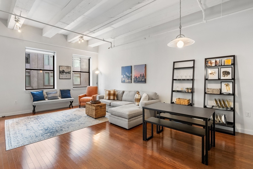 88 Kingston St 5E