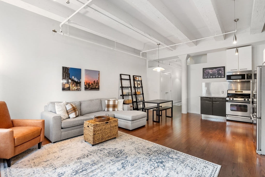 88 Kingston St 5E