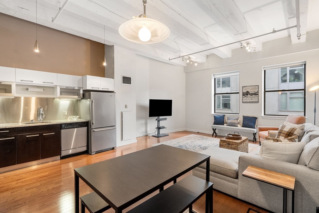 88 Kingston St 5E