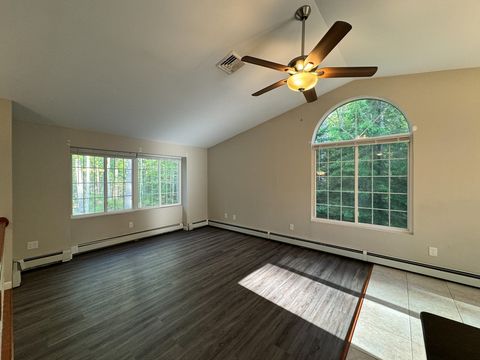 Single Family Residence in Coventry RI 6350 Flat River Rd 8.jpg