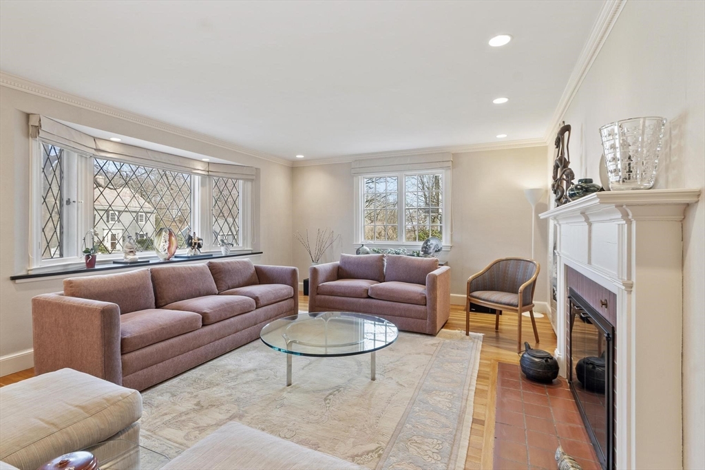 232 Rutledge Rd