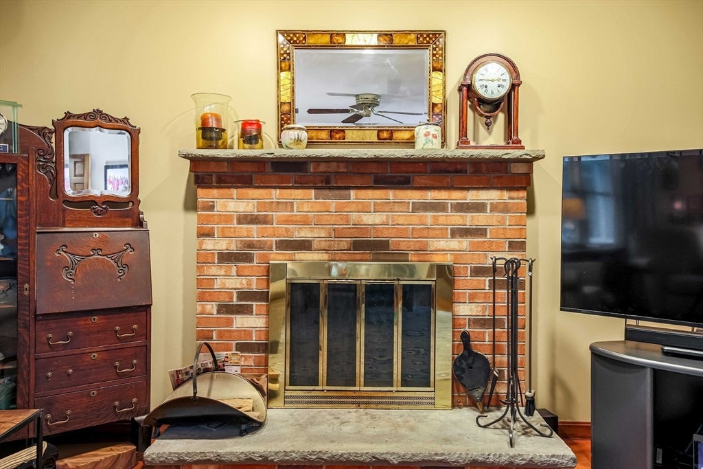 8 Tattan Farm Rd, Worcester, MA, 8 Tattan Farm Rd, Worcester, MA Photo #10