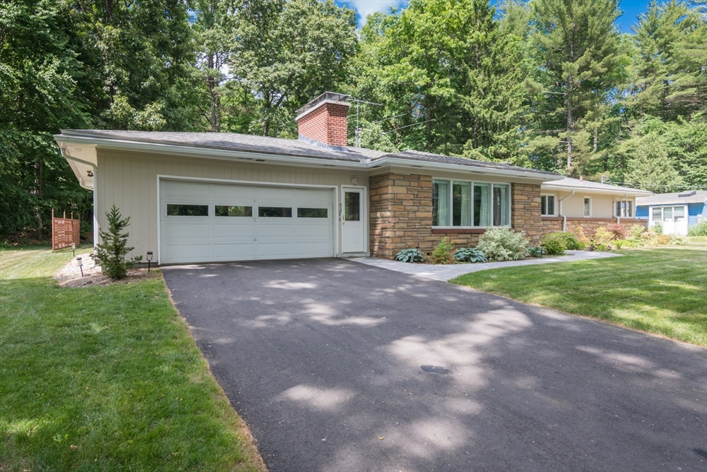 669 Westhampton Rd