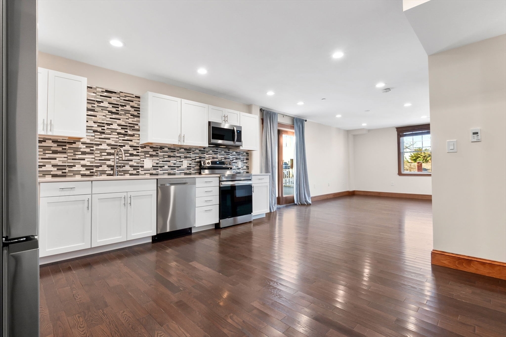 44 Maple St 8