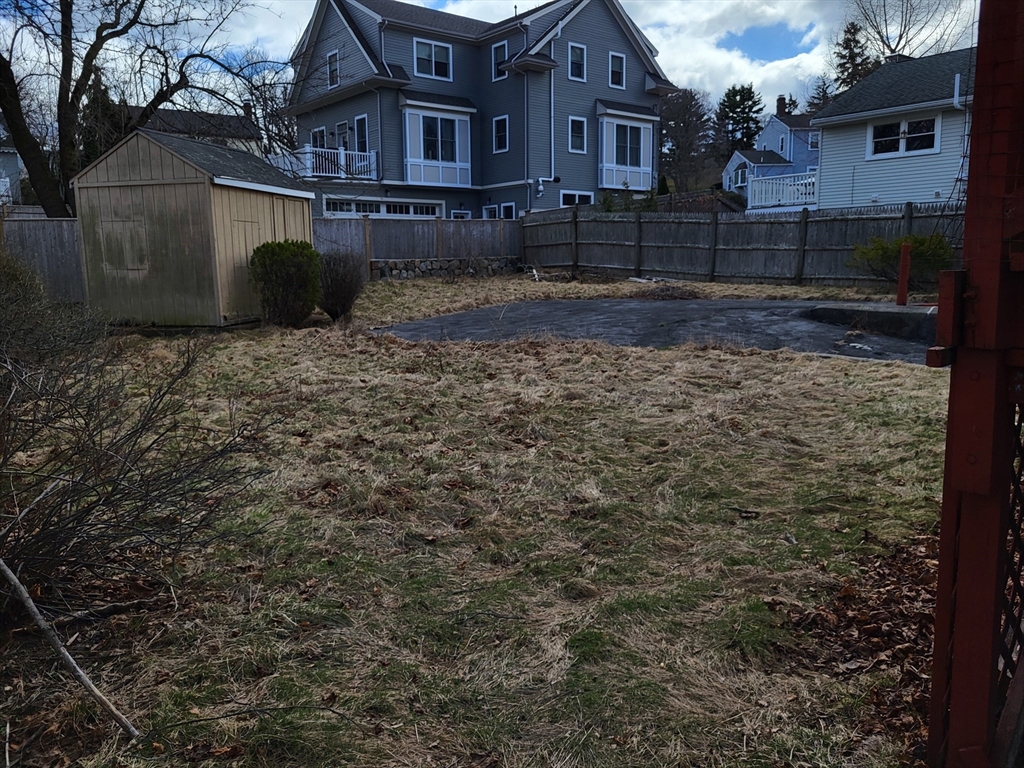 24 Neillian Crescent