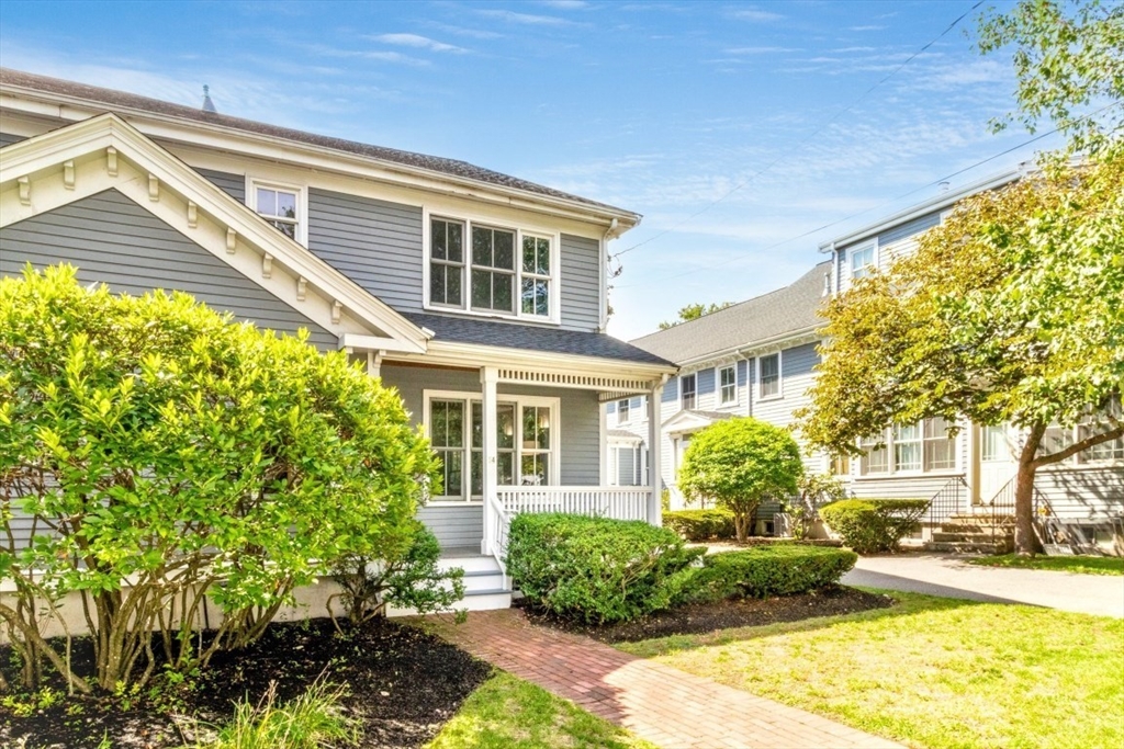 12-20 Richardson Street 14