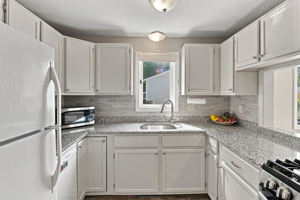 11 Coventry Rd #11, Grafton, MA, 11 Coventry Rd #11, Grafton, MA Photo #9
