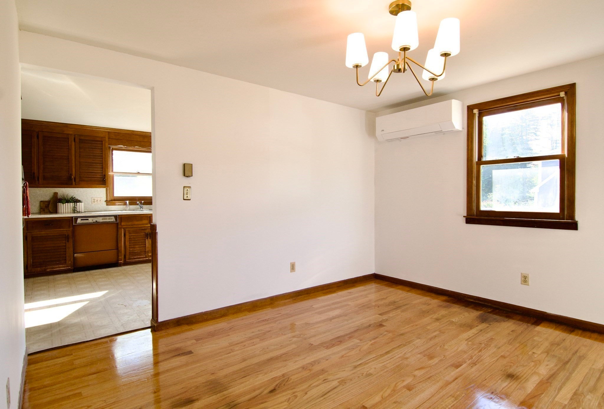 21 Carmel Ln, Agawam, MA Photo #11