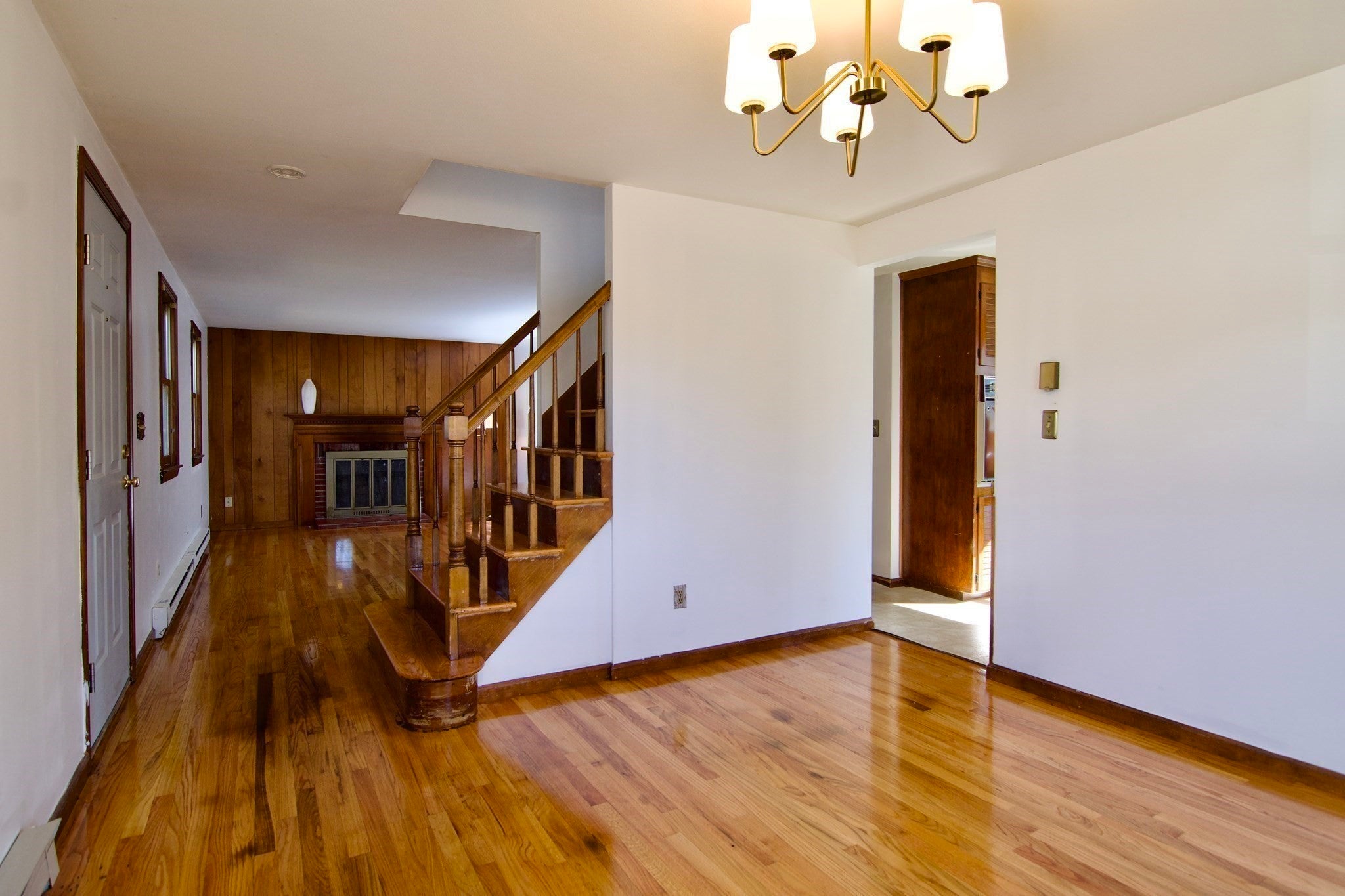 21 Carmel Ln, Agawam, MA Photo #7
