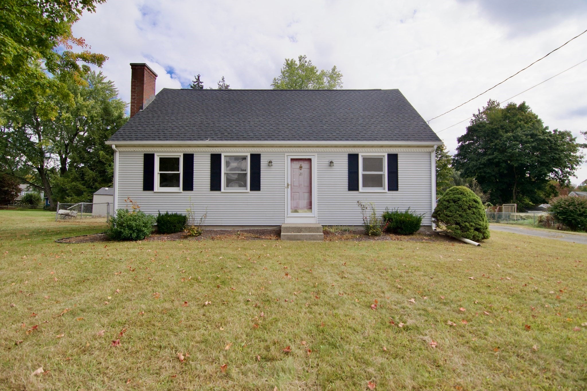 21 Carmel Ln, Agawam, MA Photo #1