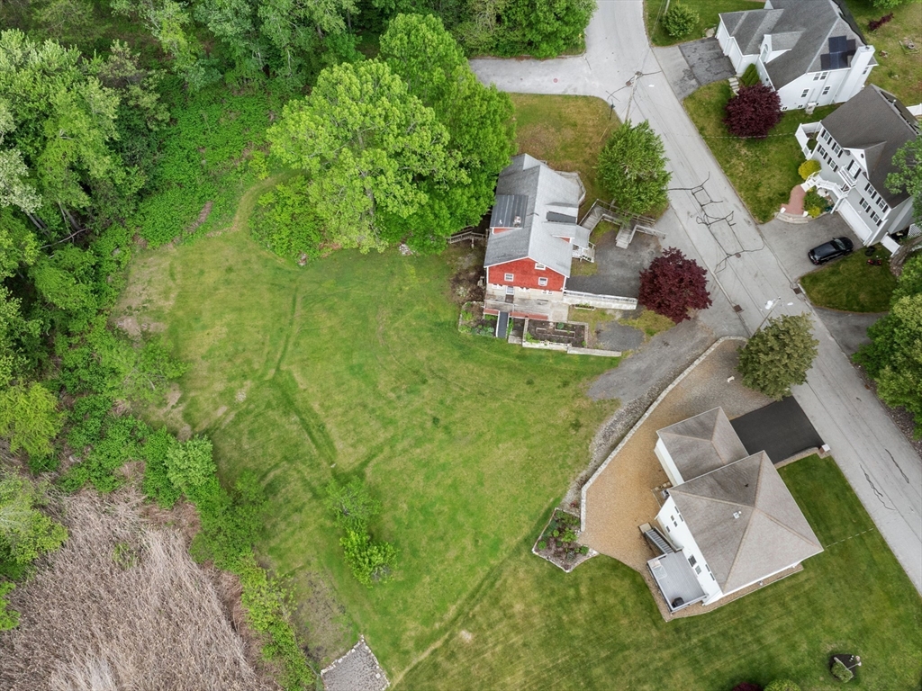 2 Woodcliffe Ave