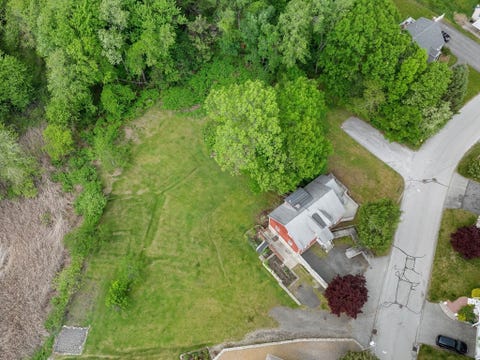 Photo of 2 Woodcliffe Ave, Worcester, MA 01604 (MLS # 73524640)