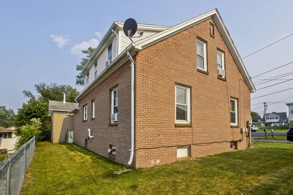 26 Grace St