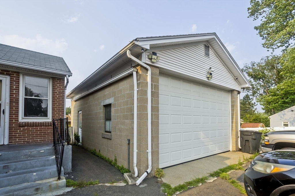 26 Grace St