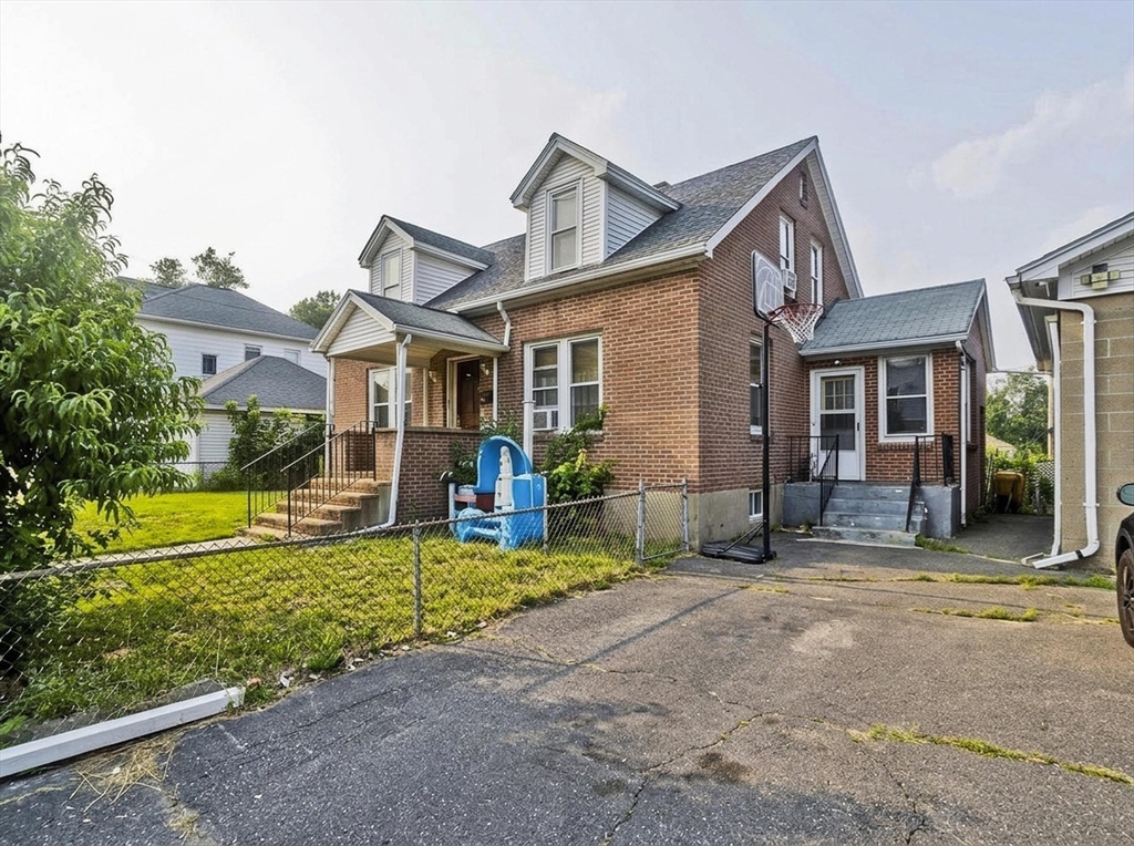 26 Grace St