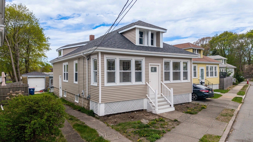 493 Chancery St