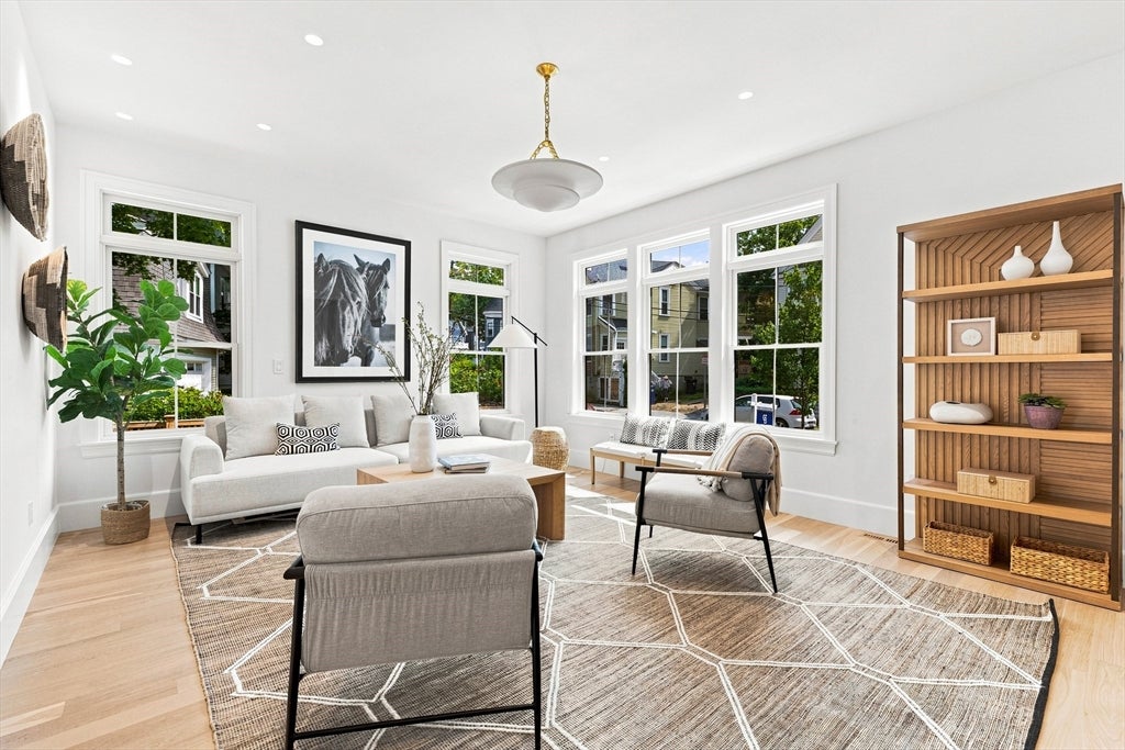 13 Hubbard Avenue 13