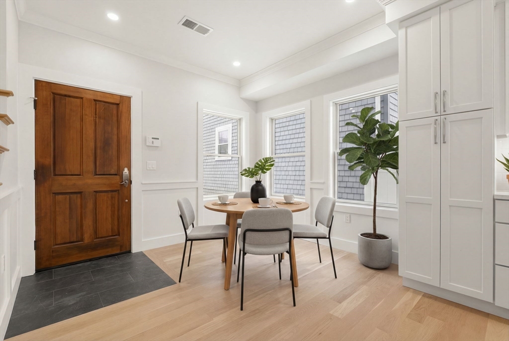 147 W 8th St 1