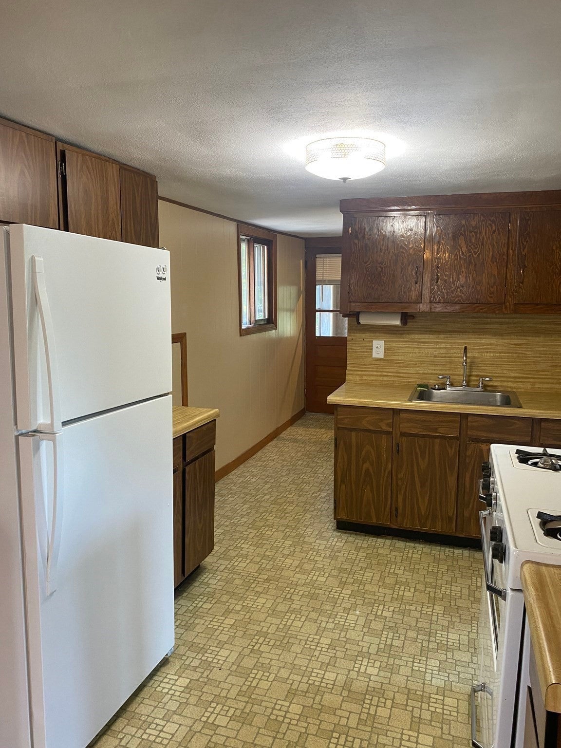 21 Plainfield Ave 2