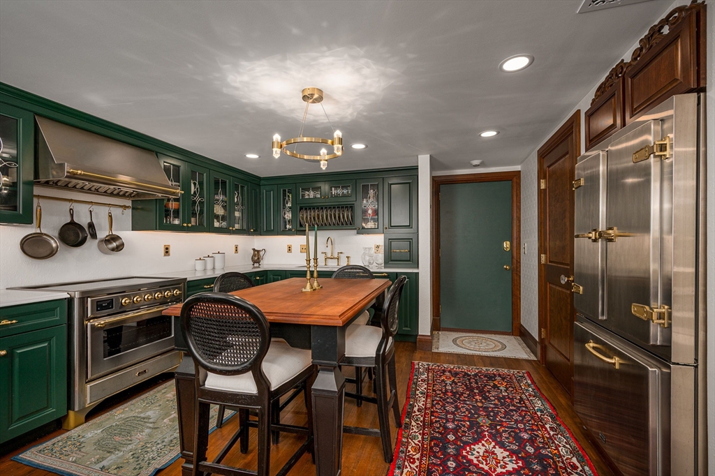 30 Pleasant Street 5