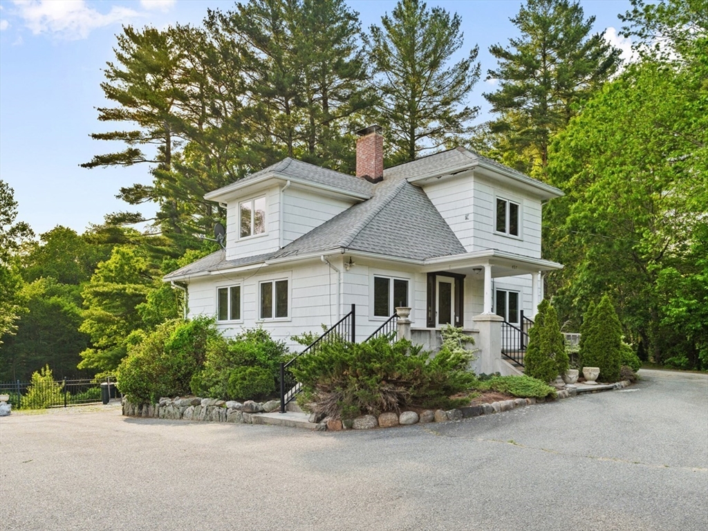 497 S Main St