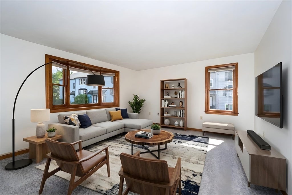 13 Meadowbrook Rd 13
