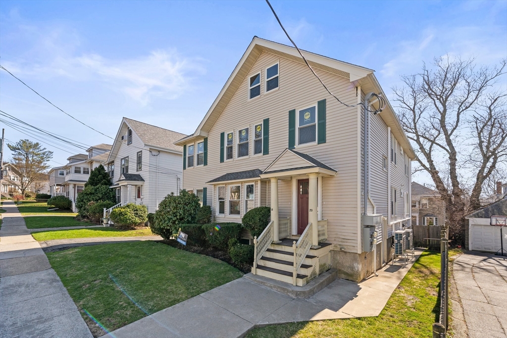 18-20 Holden Road 18