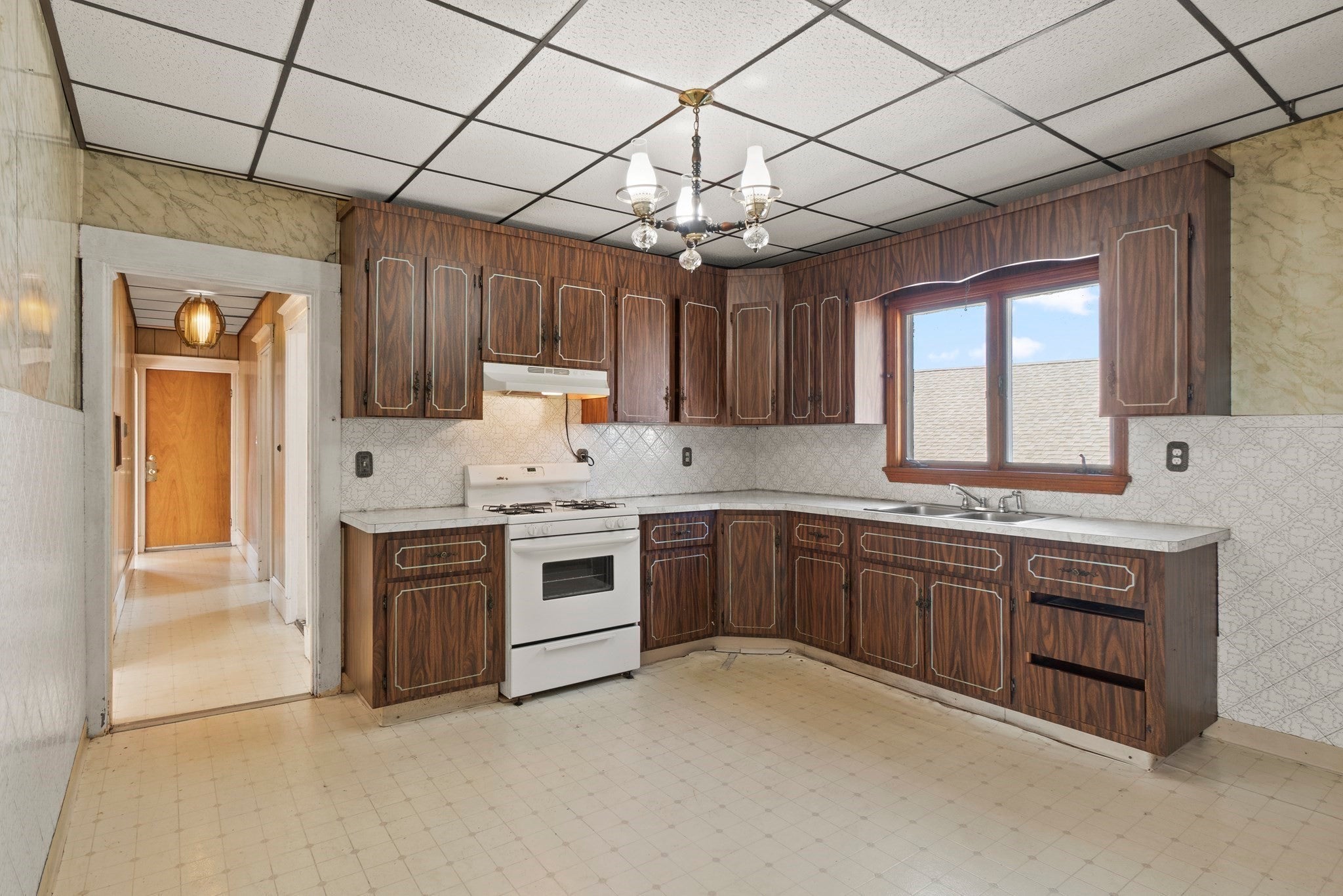 22 Arlington Avenue, Revere, MA, 22 Arlington Avenue, Revere, MA Photo #28