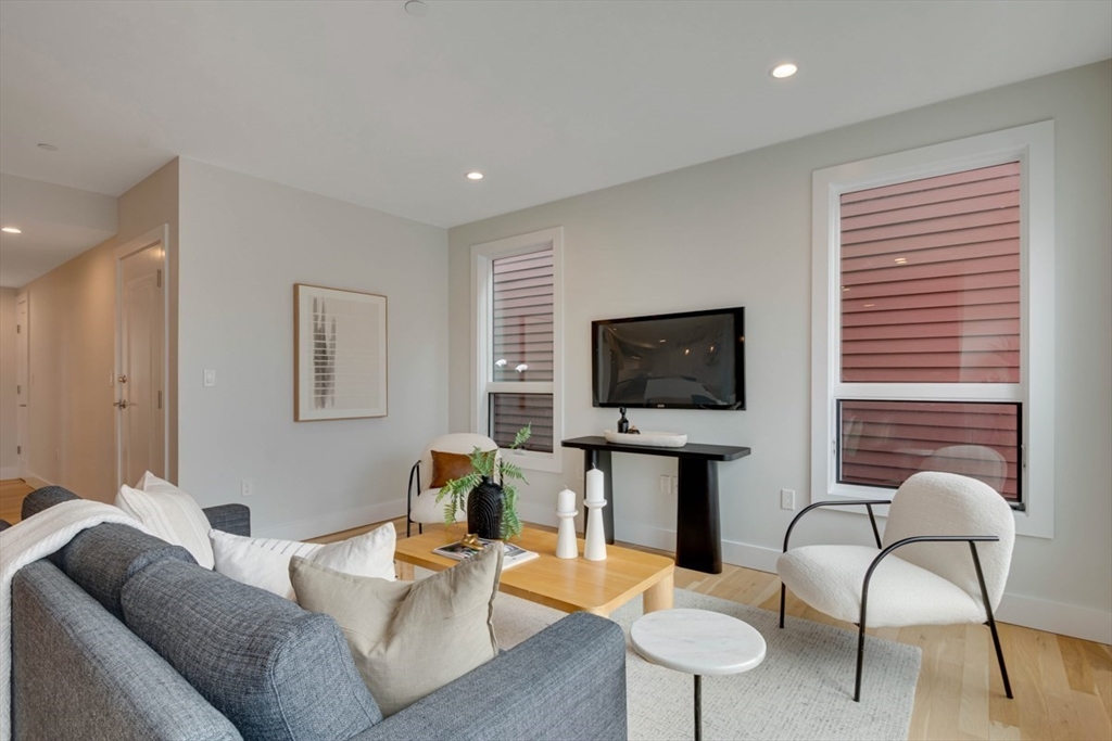 165-167 Bowen Street 3