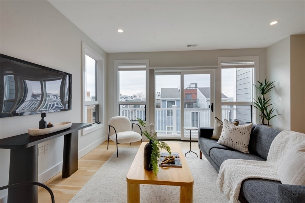 165-167 Bowen Street 3