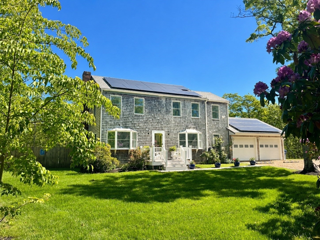105 Whalers Walk