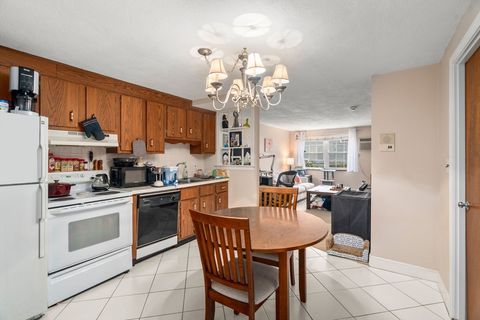 Photo of 99 Pleasant St #A4, Watertown, MA 02472 (MLS # 73513432)