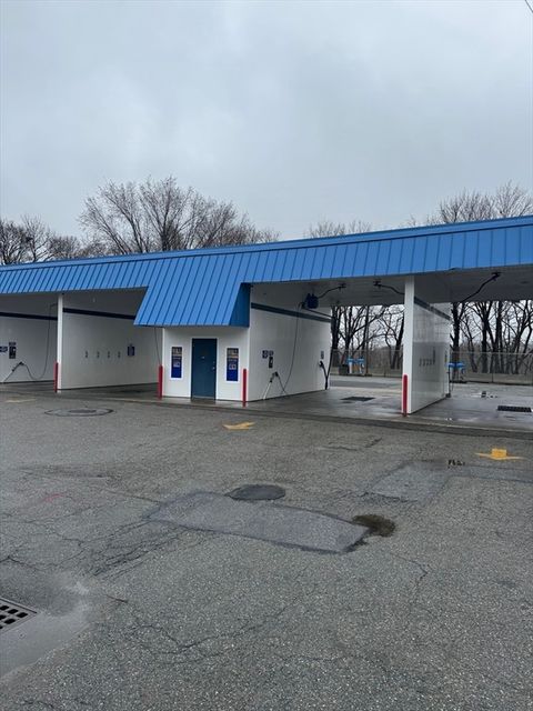 Photo of 824 Water St, Fitchburg, MA 01420 (MLS # 73511371)