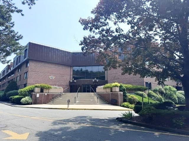 404 Paradise Road 1P